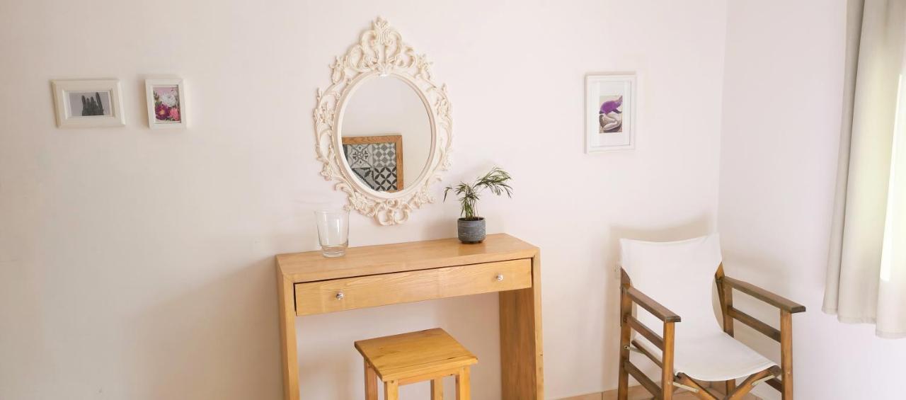 Central Apartment, Fully Equipped Himare Ngoại thất bức ảnh